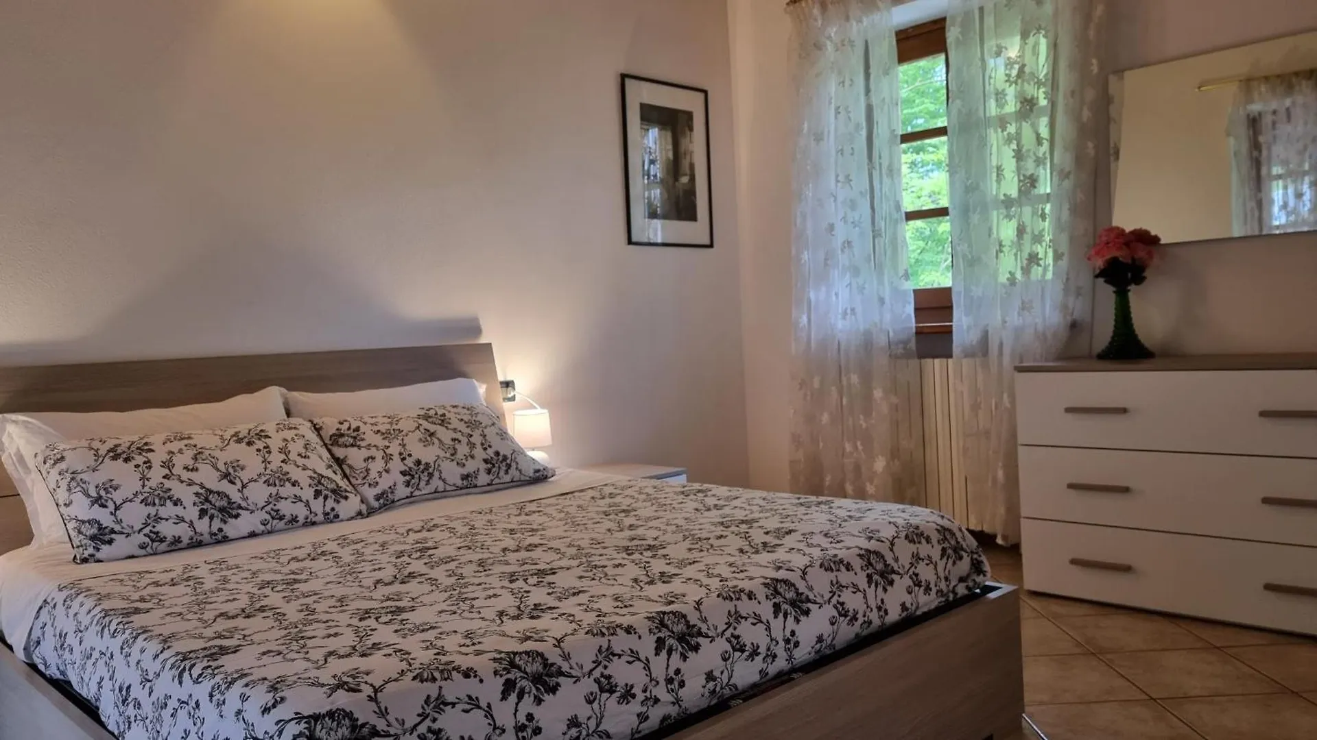 Agriturismo Pastorelli Osmate 0*,